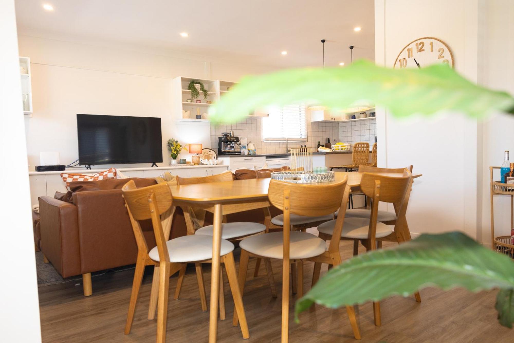 Comfortable Beach Home Скарборо Экстерьер фото